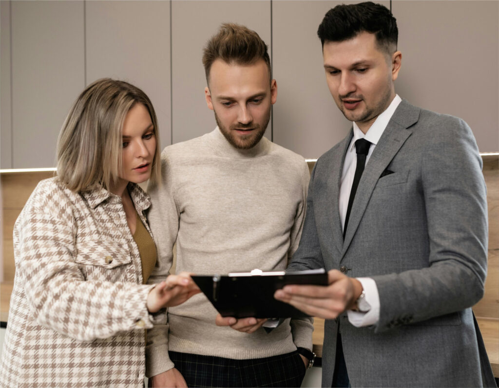 From Local to Leader: Scaling Strategies for Ambitious Regional Banks